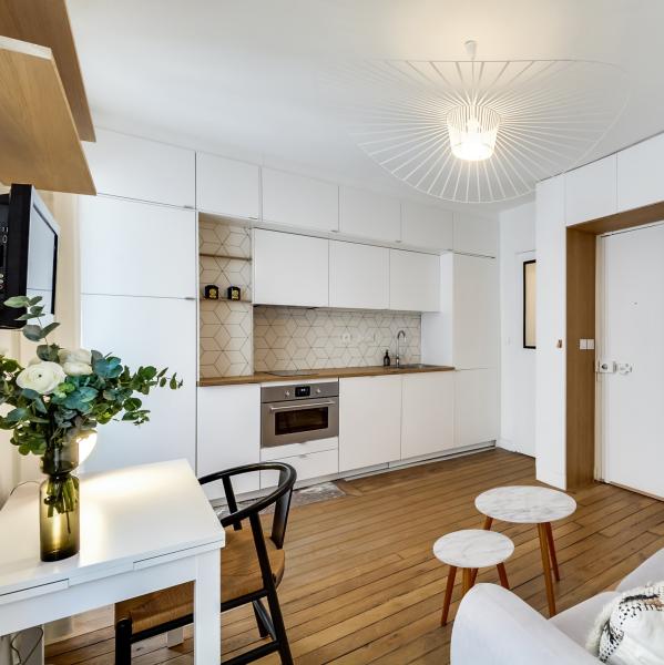 I Shaped Small Wooden Kitchen Cabinets White Melamine Cupboard