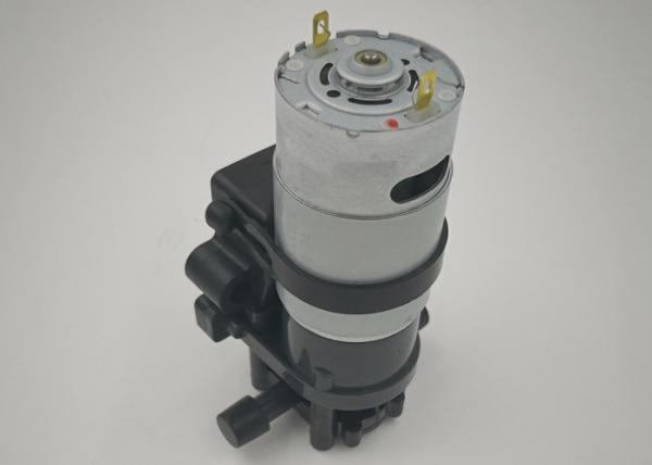 Small Electric DC Brush 12V Liquid Gear Pump Compact Structure For Milk / Gasolin
