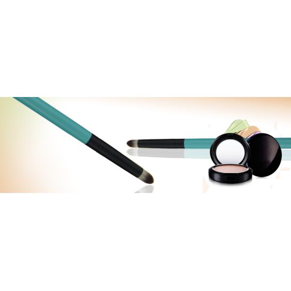 Long Handle Synthetic Hair Concealer Foundation Smudge Makeup Brush