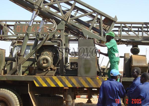 Water Well Drilling Rig With CE/ GOST/ ISO9001 Certification Max Drilling Diameter 711mm