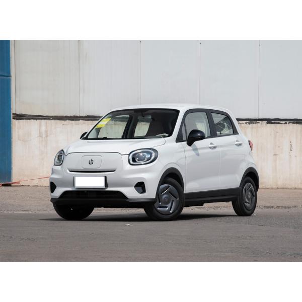 Leapmotor T03 Mini EV Car для взрослых 280 км Дальность 5 дверей 5 мест Седан 4780 * 1905 * 1675 мм