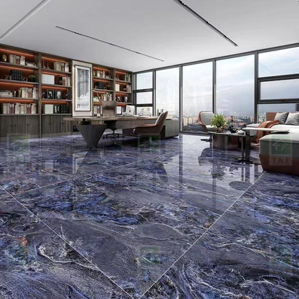 A porcelana lustrada vitrificada apartamento telha o interior lustroso azul do corpo 60x120 completo