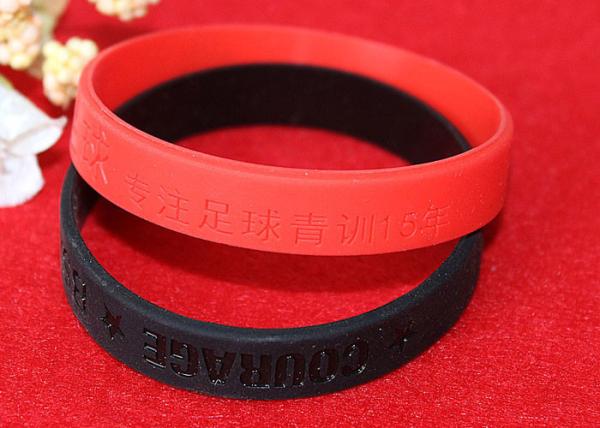 Solid Color Based Custom Silicone Rubber Wristbands 202*12*2mm Dimension