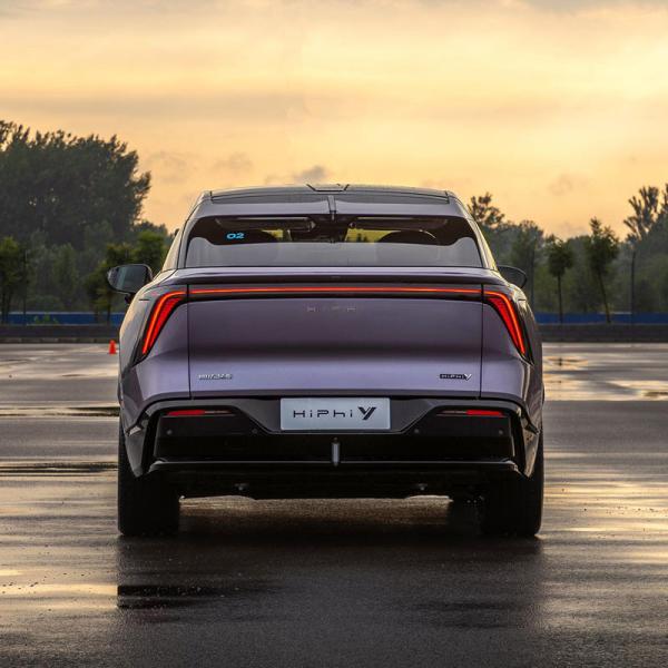 Pure Electric Sedan EV Electric Vehicle HiPhi Y 2023 560km Pioneer Edition