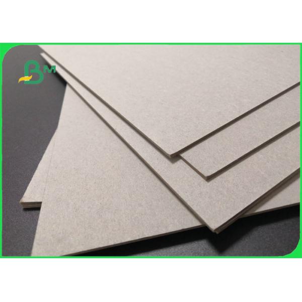 твердое тело 700 x 1000mm прокатало серый лист бумаги доски для коробки 1500gsm вина