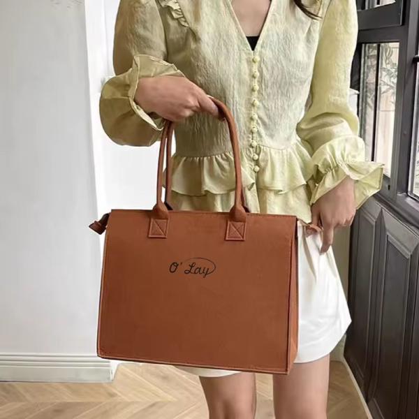 Thick Felt Storage Bag - Durable Eco-Friendly With A Smooth Texture Fashionable For Daily Commuting A New Favorite Portable Environmental protection Shopping All-match Bag Gift Shopping Bag