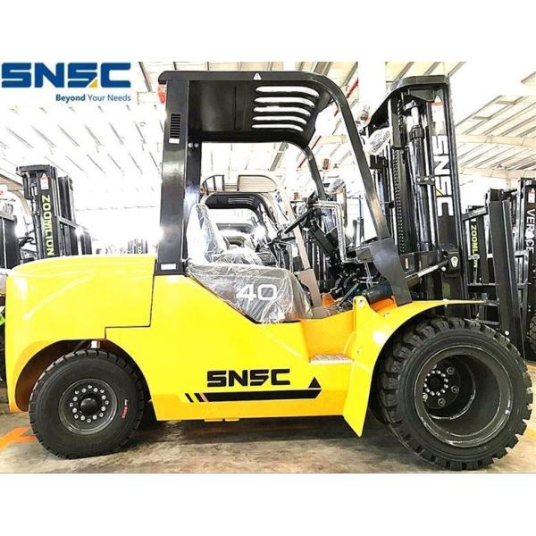 4ton Isuzu Engine Front Double Tyre Z3000mm Diesel Engie Forklift for Smooth Operation