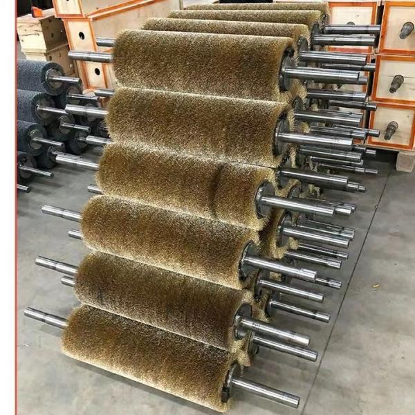 Fil de laiton enroulé en spirale et fil d'acier inoxydable 304 Brosse à rouleaux industriels pour le polissage