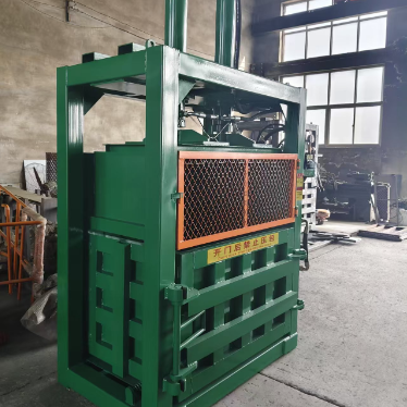 Hydraulic Waste Recycling Baler Machine  400-1200 Kg Bale Weight For High Throughput Capacity