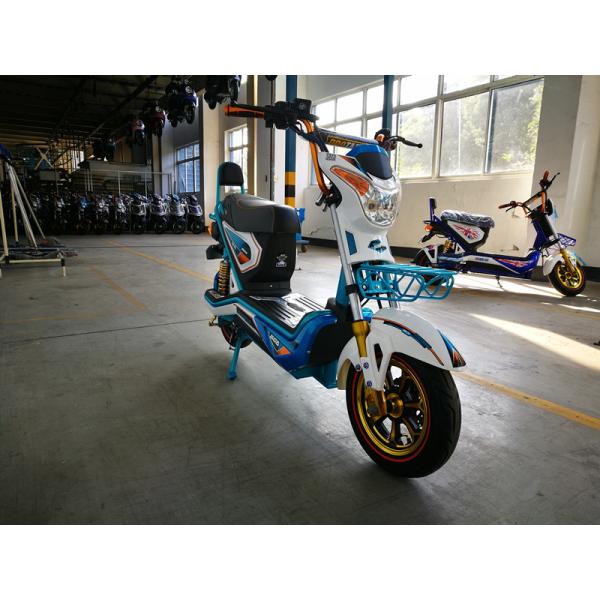 Multi Color Stylish And Smart Adult Electric Moped Scooter 35kgs Net Weight