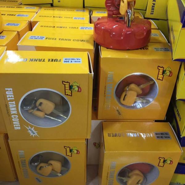 Yellow Excavator Fuel Tank Cover 7X-7700 349-7059 3497059 7X7700 Fuel Cap