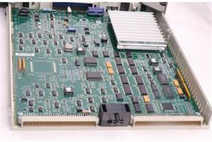 ハネウェル社51305896-200 NIMの変復調装置板PWA 24VDC 9-3/8IN X 4-1/2IN