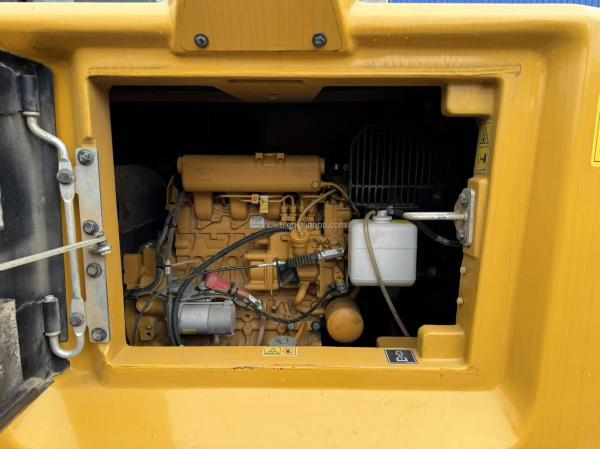 Used Cat 307.5 Compact Excavator 7.5-Ton 45 kW Diesel Engine