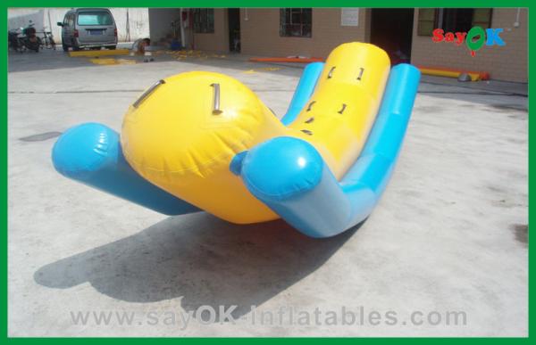 A água inflável engraçada grande brinca o brinquedo inflável da água do iceberg para o divertimento