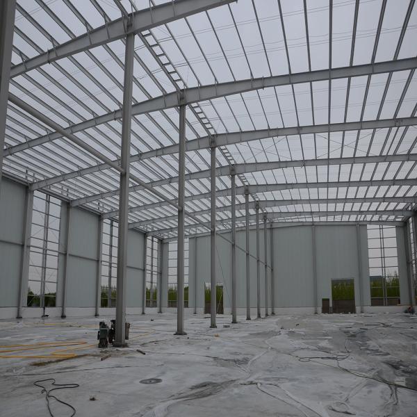 Construction de bâtiments en acier préfabriqué