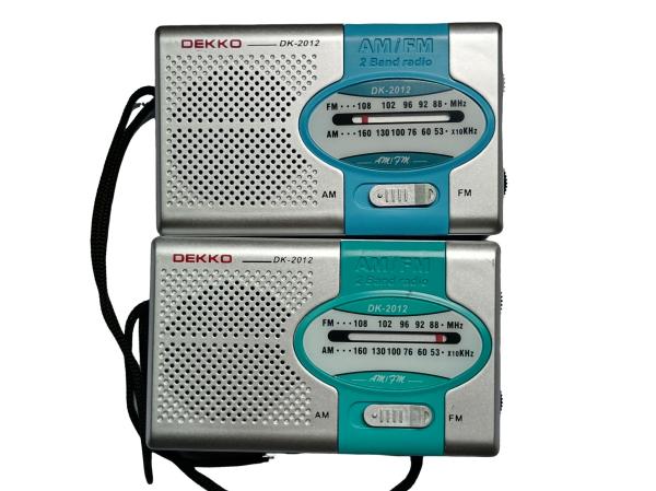 Aa Bateria Alimentada Fm Radio Tamanho do Bolso Construído em Antenna 2 Baterias