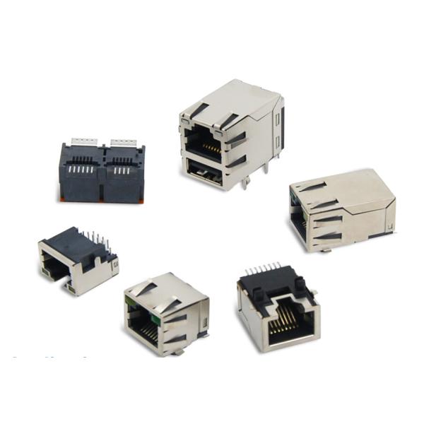 Модульный кран jack Rj45 вверх по 8p8c определяет порт с после того как он защищен и без водить