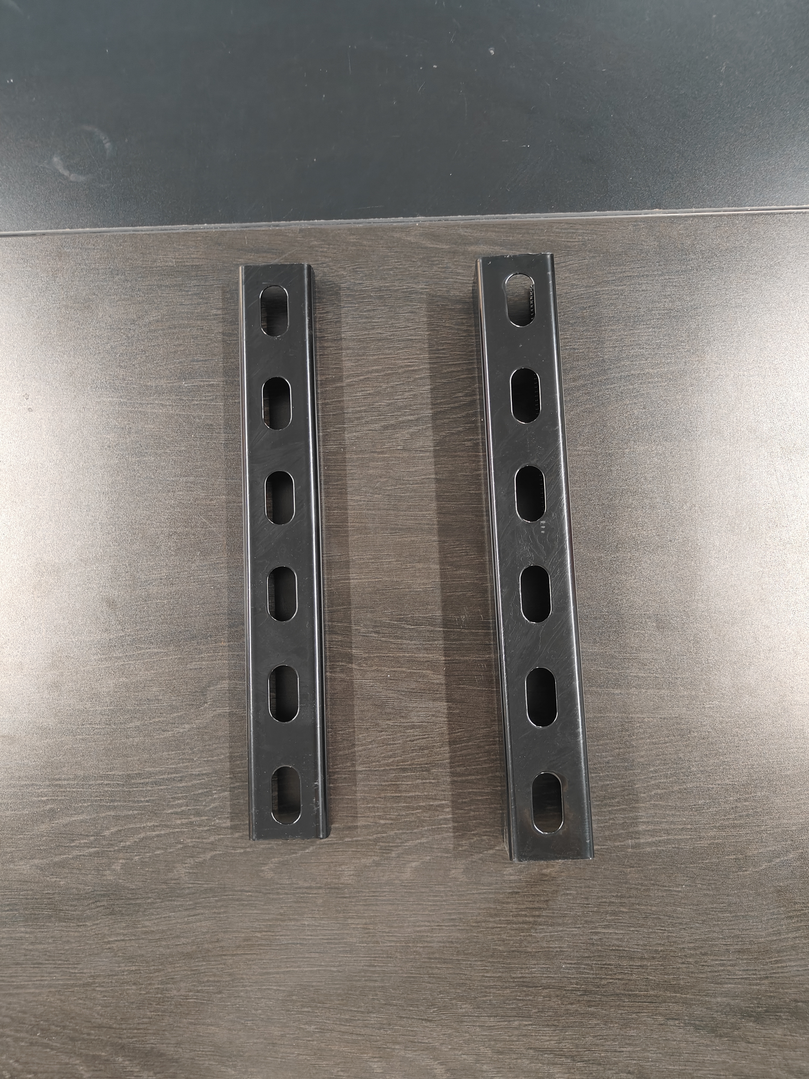 Durable C Strut Channel with Powder Coated Black Finish Cold Formed Steel Profile for MEP Systems Photovoltaic Mounting and Construction Support
