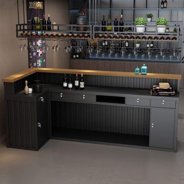 Bureau de réception des hôtels Compteurs de caisse en fer vintage fabriqués dans le style industriel américain