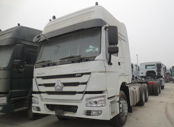 10 wheels 371 hp howo Tractor Head Trucks in prime mover LHD or RHD