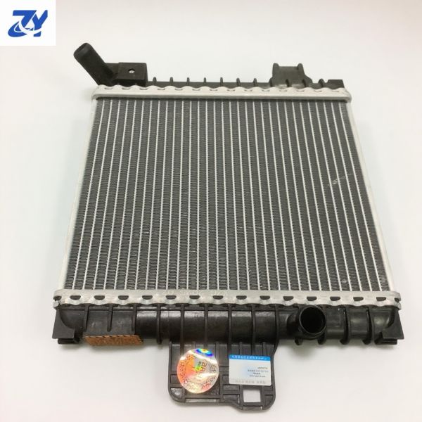 For Lamborghini URUS Intercooler Water tank Radiator OEM 4M0121218F 4M0121218G High-performance Automotive Parts