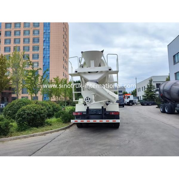 Heavy Duty HOWO 8x4 16CBM Concrete Mixer Lorry 371HP Engine PMP Speed Reducer For Construction