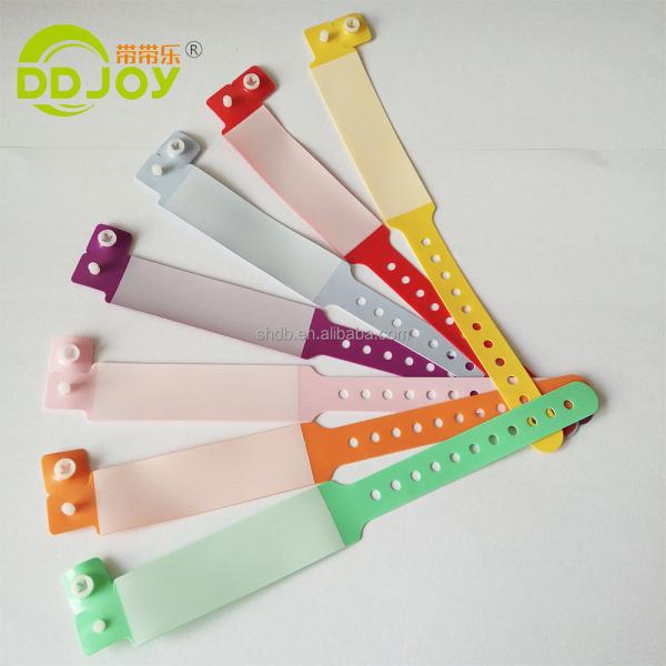 Anti-Lost Personalized PVC Vinyl Bracelets for Events and Festivals Set Rainbow Colors