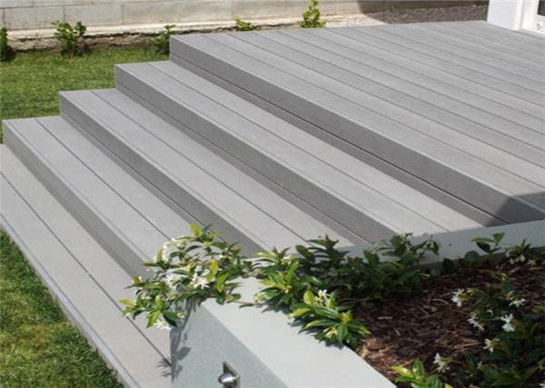 UV-resistenting Durable Wood Plastic Composite Decking Boards