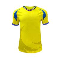 Le maillot est parfait pour les amateurs de football. Poids de tissu 140gm.