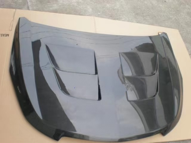 2009-2014 Chevrolet Camaro Carbon Fiber Bonnet with Customized Resin Fiber Design
