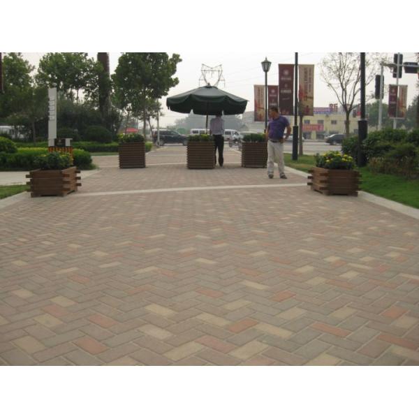 Less Than 6% Water Absorption Rate Brown Porous Permeable Brick Gravel Paving Driveway