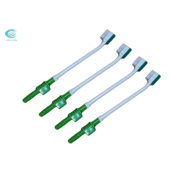 Устранимая губка всасывания пены чистит устную очищая ручку щеткой губки медицинскую