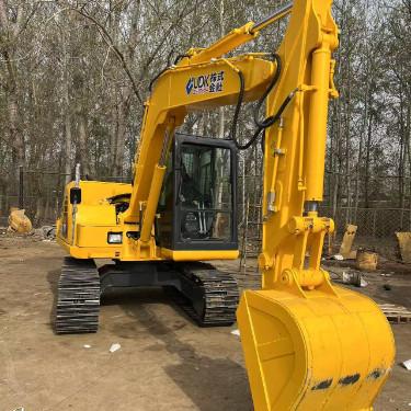 Used Komatsu PC70 Mini Excavator 4 Cylinder Water Cooled Compact Construction Equipment