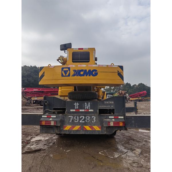 Used 2020 XCMG QY40KC 40 Ton Truck Crane