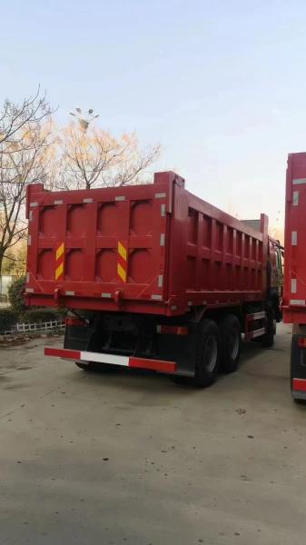 18 metros cúbicos de capacidade usado HOWO 6X4 camião de descarga pesado com transmissão manual