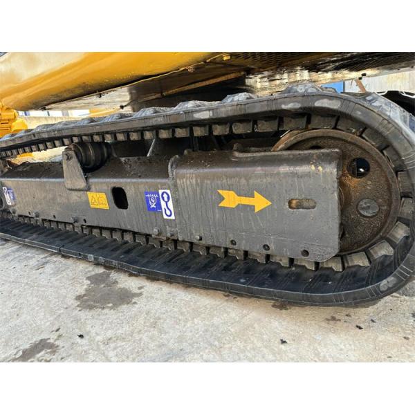 Экскаватор Komatsu PC56 с емкостью в 0,22 м3 и рабочей массой 5300 кг