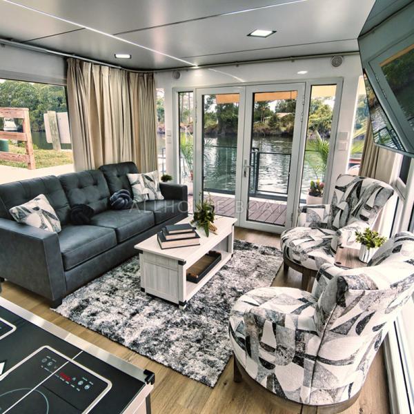 Une maison de plaisance avec un bateau flottant de 10 tonnes et un matériau en aluminium