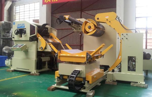18KW Steel Coil Feeder Straightener Machine Cum Servo Roll Feeder 3 In 1