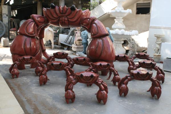 Small Bread Crab Furniture Sculptures Chair Balloon Style