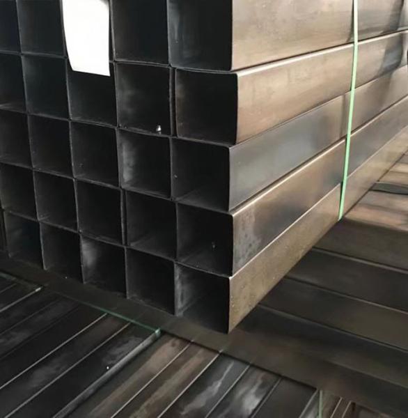 Flat End Black Welded Steel Pipe High Performance For Furnitures / Construction