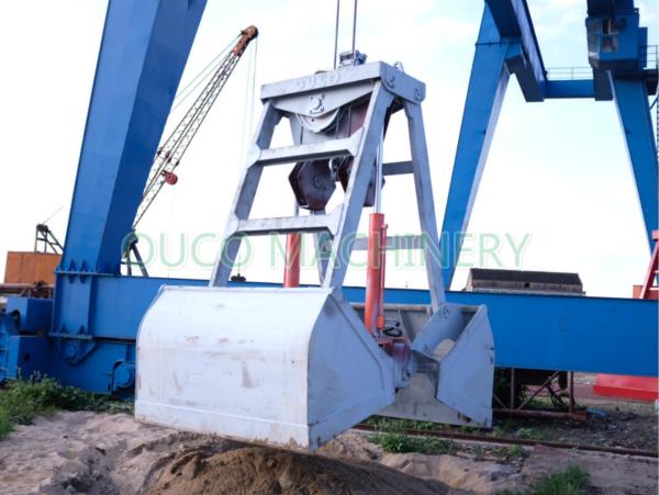 Q345B Steel Wireless Remote Control Clamshell Grab Bucket 4CBM