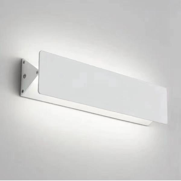 Modern Wall Mounted LED Lamps 3000k CCT L20 Mm 	 AC85-265V Adjustable
