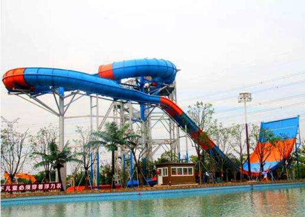 Four Person Huge Water Slide Corrosion Resistance Benzene Type Gel Coat Surface