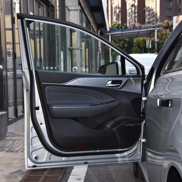 Energía eléctrica EV Car Aion S Plus Version Mart SUV con suspensión trasera de haz de torsión