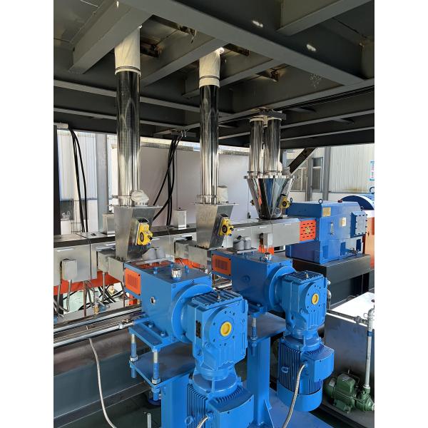 Extrusor de plástico de doble tornillo totalmente automático, resistente a bajos niveles de ruido y temperaturas