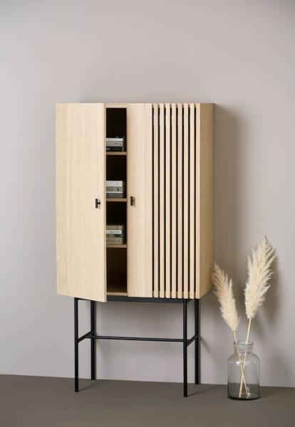 Gelaimei Solid Wood Light Color Hotel Room Cabinet ISO9001 Certificate
