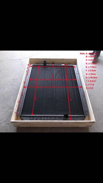 PC300-7，PC360-7 Komatsu radiator, water radiator  207-03-71110