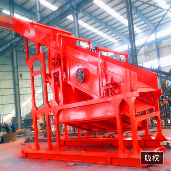 Large Capacity Sand Stone Aggregate Vibrating Screen with 6000*2200*4000mm Dimension and 100t/h Production Capacity