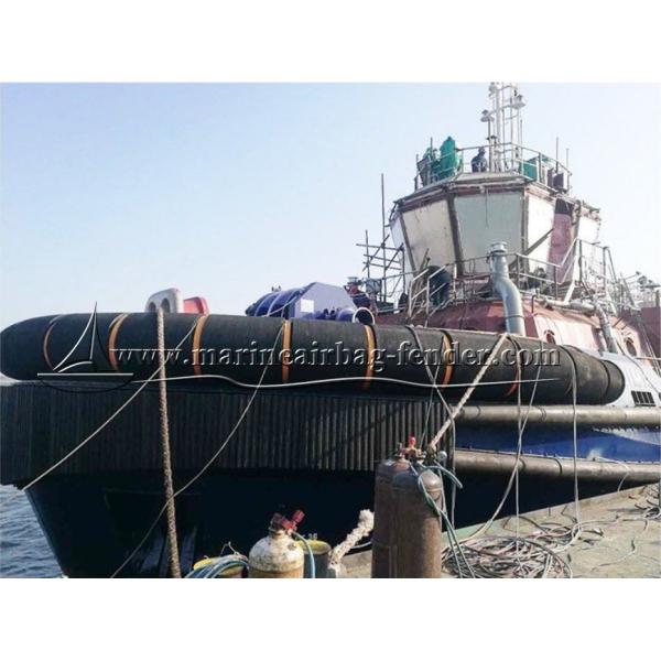 Fender de caucho marino resistente a la intemperie / Fender de remolcador con accesorios de acero inoxidable