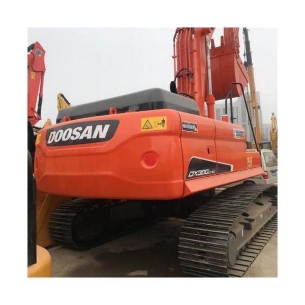 Used Doosan DX300 Excavator with 2000 Working Hours and Original Hydraulic Valve
